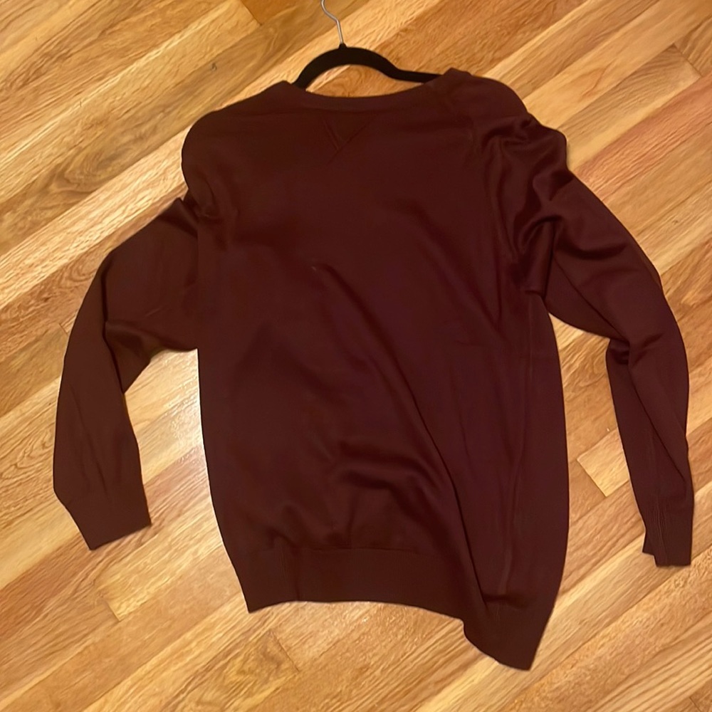Sayki maroon shirt